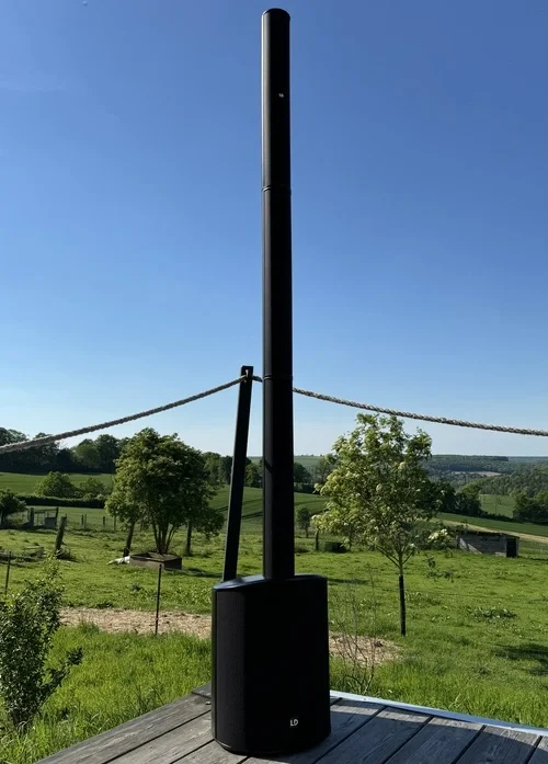 Sono portable sur batterie avec micros pour une cérémonie en extérieur dans l’Oise